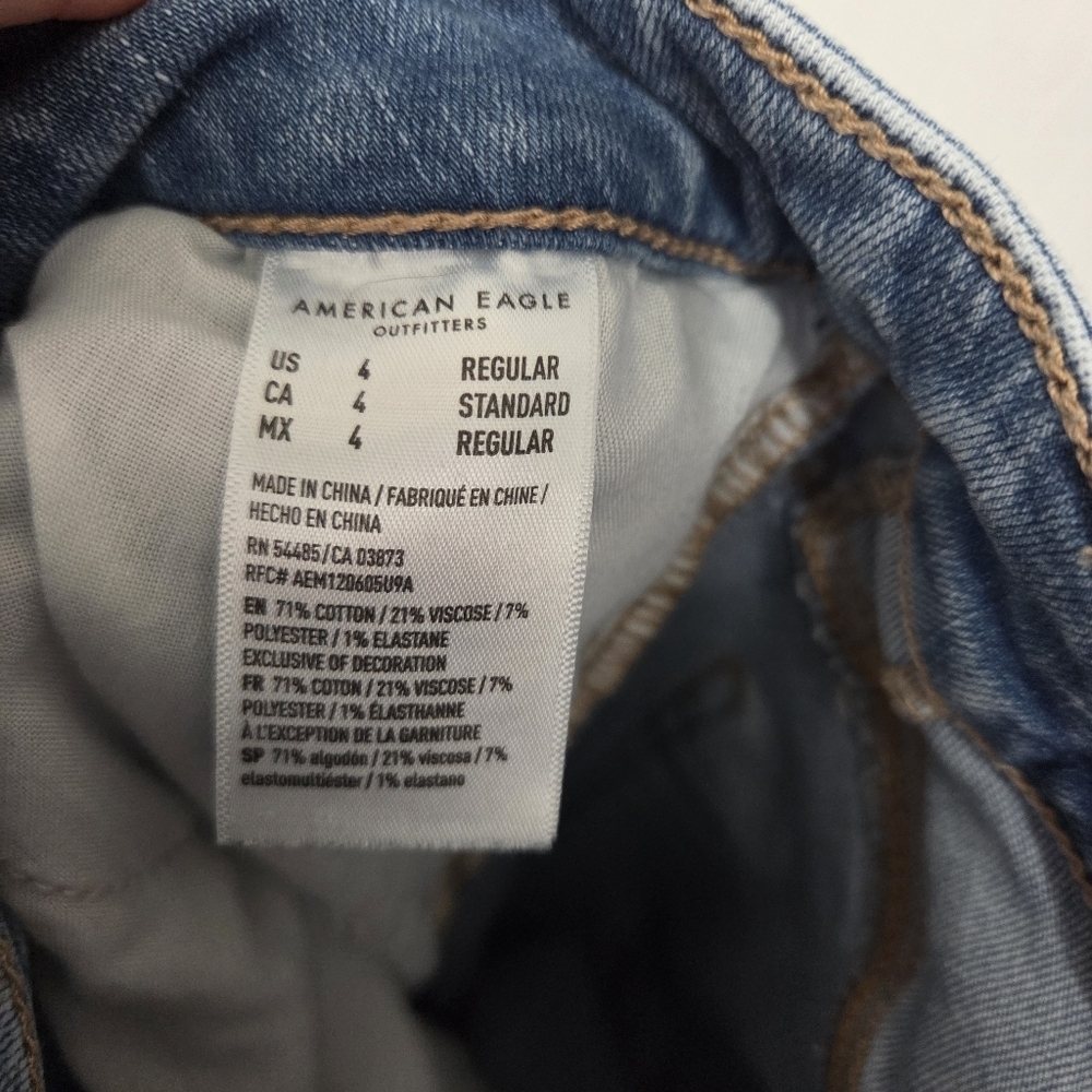 American Eagle Next Level Stretch Super High Rise Ripped Jegging Size 4 Regular - Picture 11 of 14
